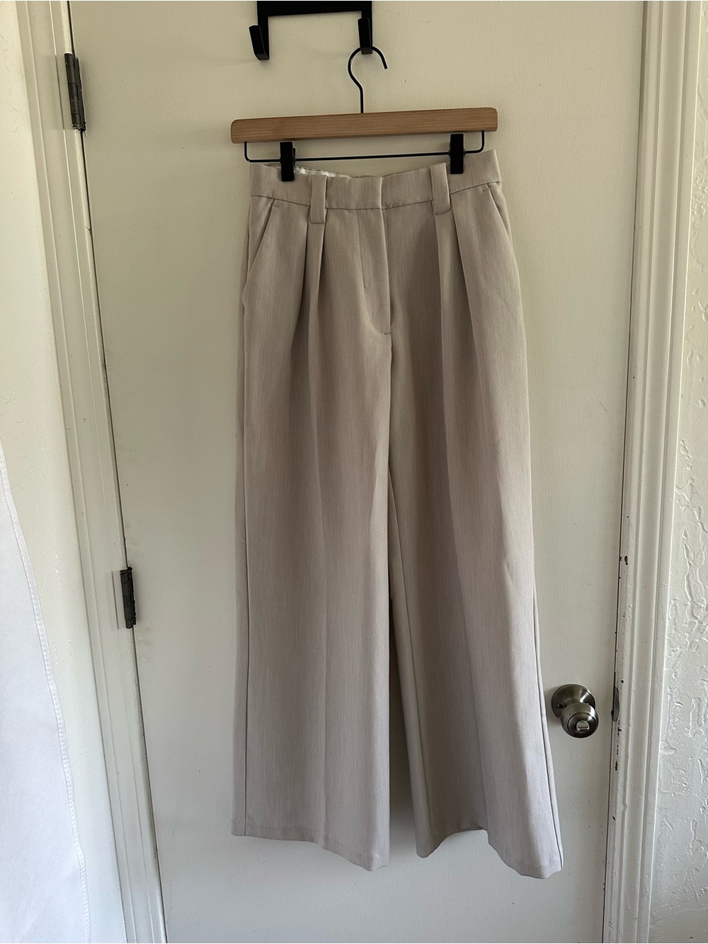 Abercrombie & Fitch Wide-Leg Slacks